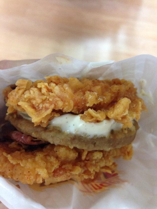 Illustration for article titled A Good, Horrible Look at Korea KFC's Double Down